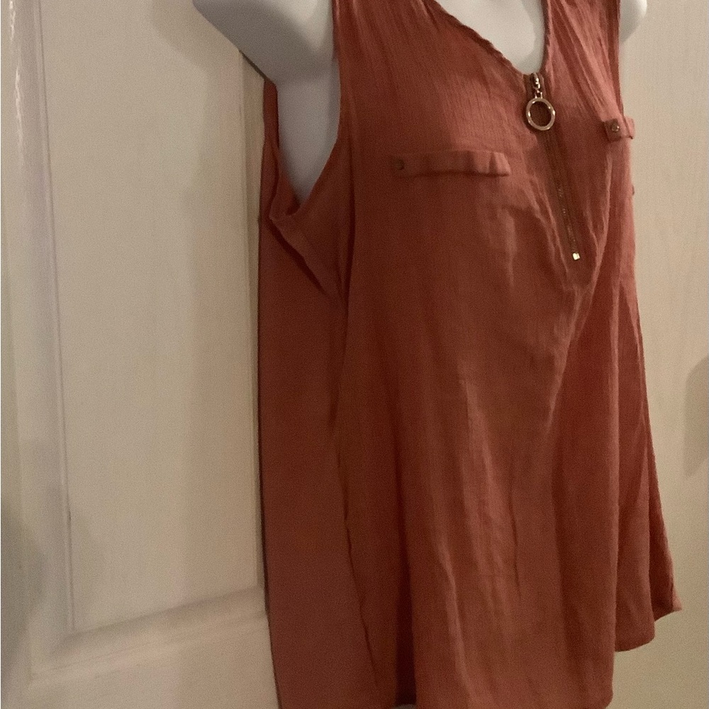 Top, light coral color, size large, brand Parallel Skies. - Picture 5 of 10